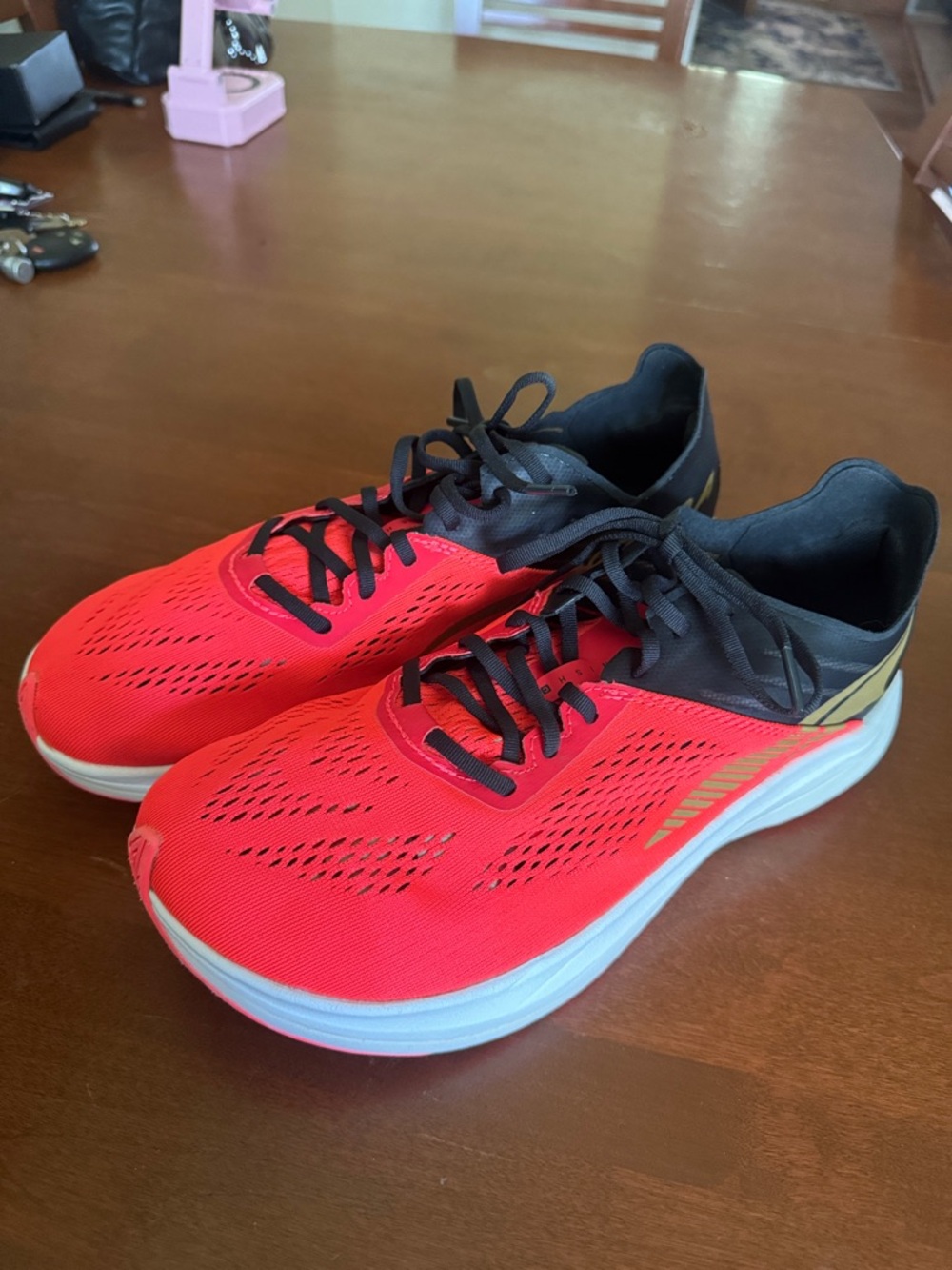 Alta Ego Pro Men’s Size 10 Running Shoes